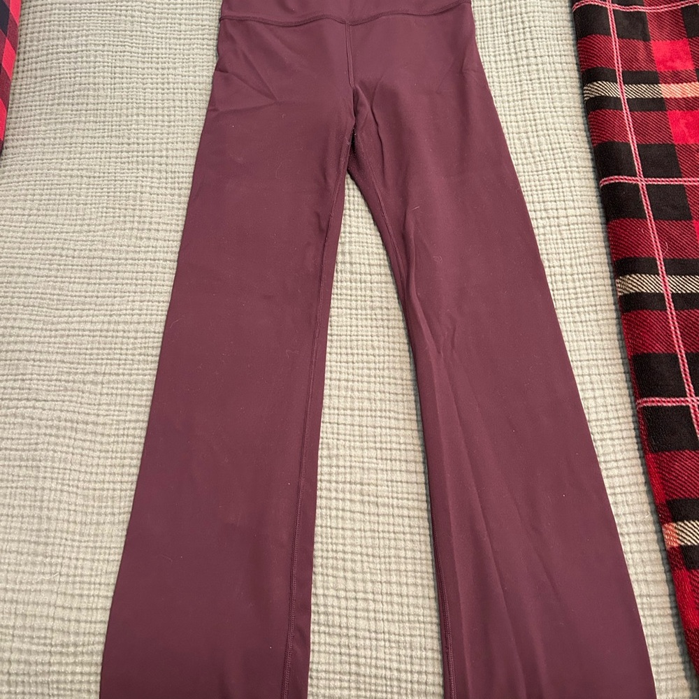 Athleta Burgundy Elation straight leg Leggings
